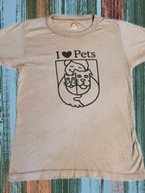 Urban Renewal Cream I ♥ Pets Graphic Tee